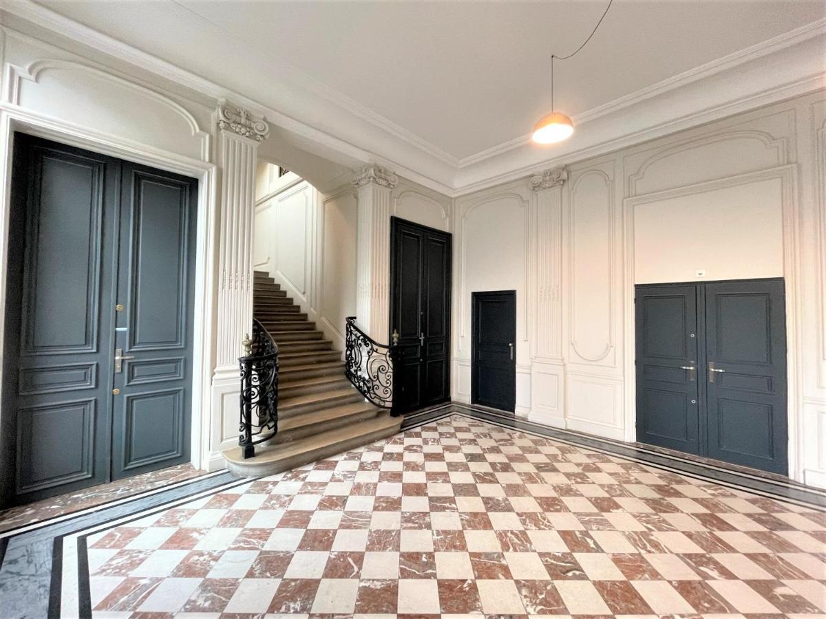 Aux Clefs Des Sacres: Historic Hotel in Reims City Center Exterior photo
